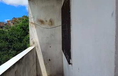 Imagem: A casa possui 2 Dormitórios e 2 Banheiros e está localizado