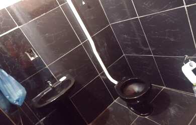 Imagem: A casa possui 2 Dormitórios, 1 Banheiro, 1 Vaga na garagem