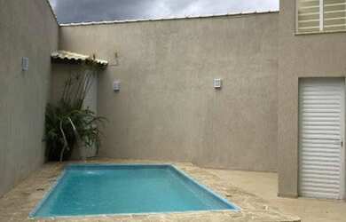 Imagem 9: Casa à venda com piscina por R$ 900.000 - Vila Tupi - Praia Grande/SP