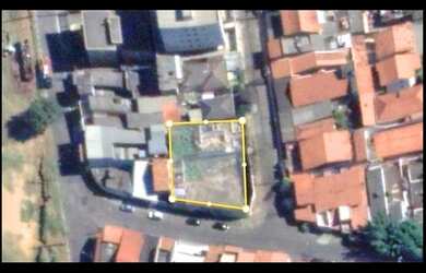 Imagem: O terreno possui 690m² de Área e está localizado em Jardim