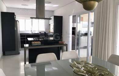 Imagem 10: Casa Swiss Park. Piscina, Churrasqueira, Guarda roupae319m² de Área