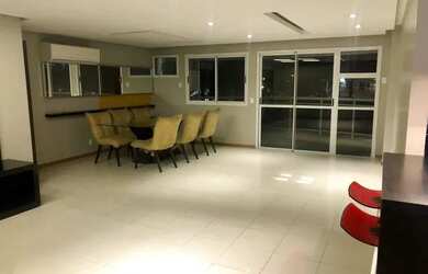 Imagem: O apartamento possui 3 Dormitórios, 4 Banheiros, 2 Vagas na