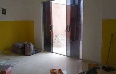 Imagem: A casa possui 2 Dormitórios, 2 Banheiros, 1 Vaga na garagem