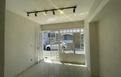 Imagem: O depósito possui 20m² de Área e está localizado em Centro