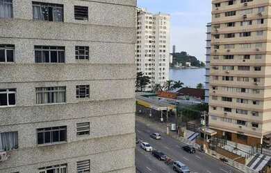 Imagem: O apartamento possui 1 Dormitório, 1 Banheiro, 1 Vaga na garagem