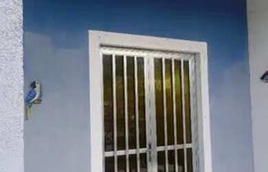 Imagem: A casa possui 3 Dormitórios, 5 Banheiros, Churrasqueira, Piscina