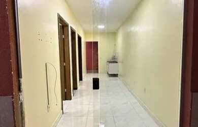 Imagem: A casa possui 2 Dormitórios, 1 Banheiro e 1 Vaga na garagem