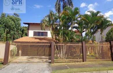 Imagem: A casa possui 3 Dormitórios, 3 Banheiros, 3 Vagas na garagem