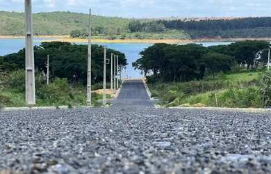 Imagem: O terreno possui 600m² de Área e está localizado em Guapé