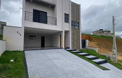 Imagem: A casa em condomínio possui 3 Dormitórios, 4 Banheiros, 4