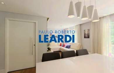 Imagem: O apartamento possui 3 Dormitórios, 3 Banheiros, 2 Vagas na