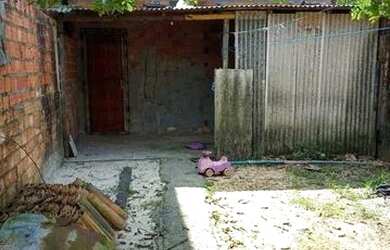 Imagem: A casa possui 2 Dormitórios, 1 Banheiro e está localizado