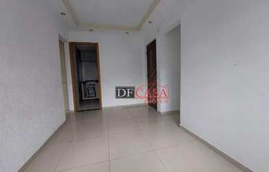 Imagem: O apartamento possui 3 Dormitórios, 1 Banheiro, 1 Vaga na garagem