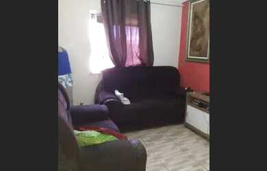 Imagem: O apartamento possui 3 Dormitórios, 1 Banheiro, 1 Vaga na garagem