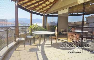 Imagem: O apartamento na cobertura à venda possui 4 Dormitórios, 5