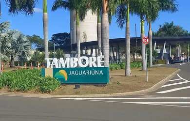 Imagem: O terreno possui 698m² de Área e está localizado em Chácara