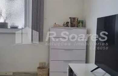 Imagem 6: Rua Assis Brasil, apartamento de quarto quartos, dois banheiros sociais, dependência compl