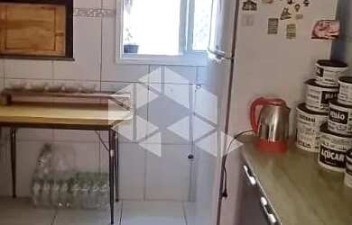 Imagem 2: Apartamento com 2 quartos, 1 suíte , 1 banheiro social e garagem