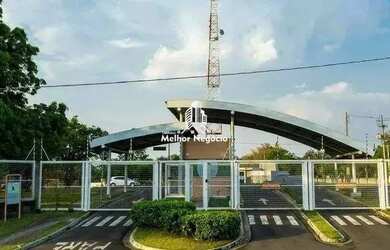 Imagem: O terreno possui 220m² de Área e está localizado em Horto