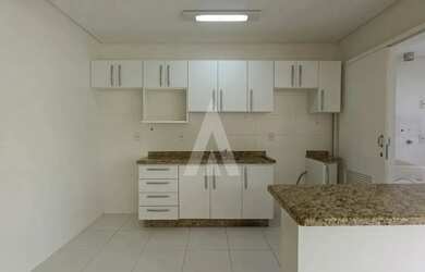 Imagem 11: Apartamento composto por 02 quartos, sendo 01 suíte, sala de estar e jantar, cozinha com a