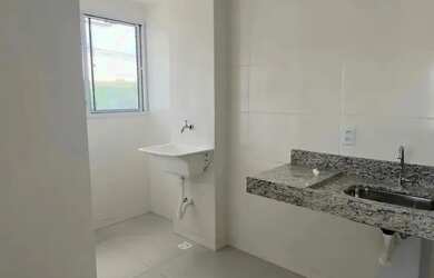 Imagem: O apartamento possui 2 Dormitórios, 1 Banheiro, 1 Vaga na garagem