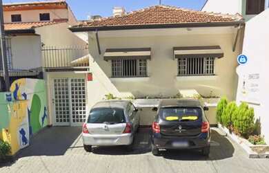 Imagem: O depósito possui 2 Vagas na garagem e está localizado em