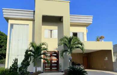 Imagem: A casa em condomínio para alugar possui 5 Dormitórios, 5 Banheiros