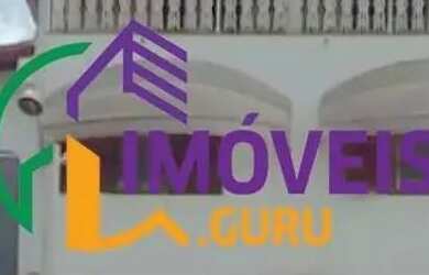 Imagem: A casa possui 3 Dormitórios, 5 Banheiros, 3 Vagas na garagem