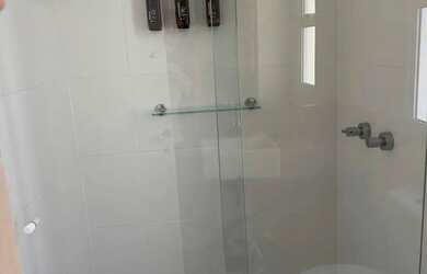 Imagem: O studio possui 1 Dormitório, 1 Banheiro, 1 Vaga na garagem