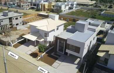 Imagem: A casa em condomínio possui 3 Dormitórios, 3 Banheiros, 2