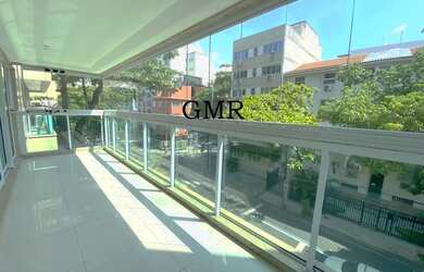 Imagem: O apartamento possui 4 Dormitórios, 5 Banheiros, 1 Vaga na