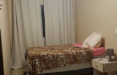 Imagem 8: Casa de veraneio. Churrasqueira, Acomodam 12 pessoas, 4 Vagas na garageme4...