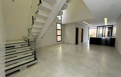 Imagem 2: Luxuoso sobrado com três suítes e piscina no Jardim Atlântico