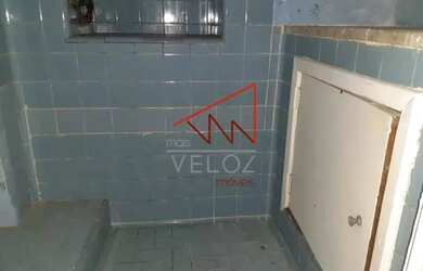 Imagem: O depósito possui 25m² de Área e está localizado em Catete