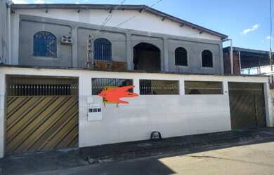 Imagem: A casa possui 5 Dormitórios, 5 Banheiros, 3 Vagas na garagem