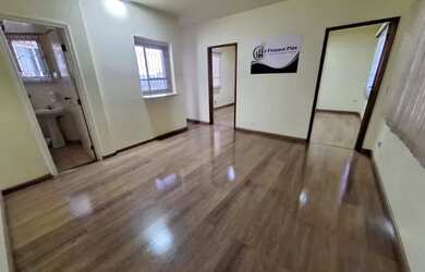 Imagem: O depósito possui 1 Vaga na garagem e 57522m² de Área e está