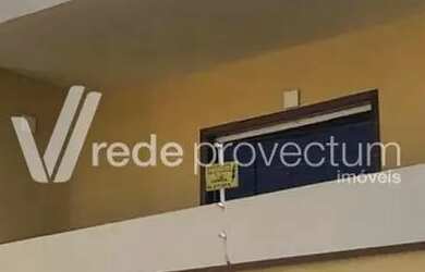 Imagem: A casa possui 4 Dormitórios, 5 Banheiros, 5 Vagas na garagem