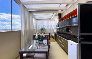 Imagem: O apartamento possui 3 Dormitórios, 2 Banheiros, 1 Vaga na