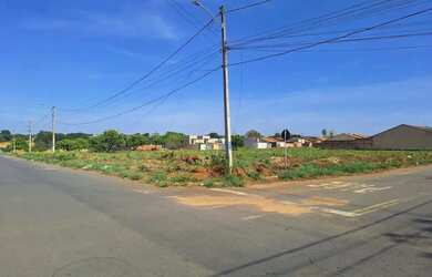 Imagem: O terreno possui 447m² de Área e está localizado em Jardim