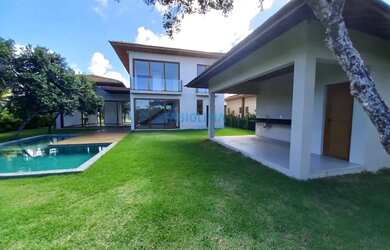 Imagem: A casa em condomínio possui 5 Dormitórios, 5 Banheiros, 5