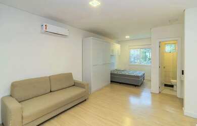 Imagem: O apartamento possui 1 Dormitório, 1 Banheiro, 37m² de Área