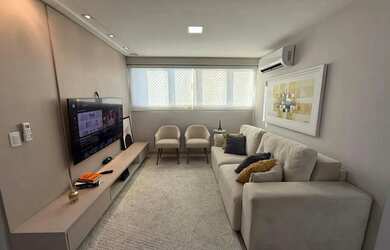 Imagem: O apartamento possui 2 Dormitórios, 2 Banheiros, 2 Vagas na