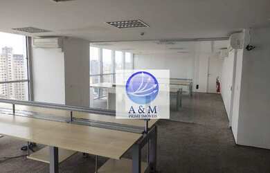 Imagem: O depósito possui 5 Vagas na garagem, 324m² de Área e está