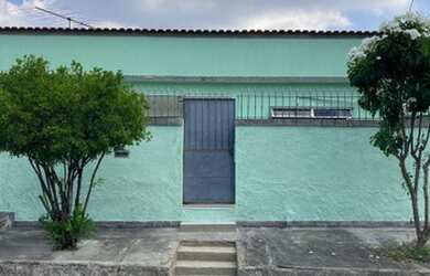 Imagem: A casa possui 2 Dormitórios, 2 Banheiros, 100m² de Área e