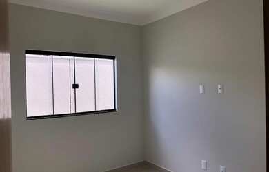 Imagem 16: A casa está localizado no bairro Residencial Santa Cruz possui 105 metros...