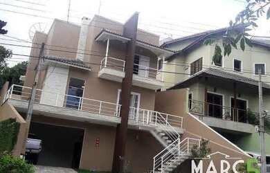 Imagem: A casa em condomínio possui 4 Dormitórios, 5 Banheiros, 5