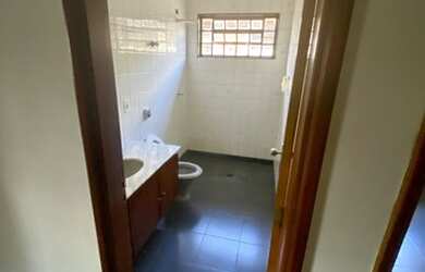 Imagem 4: Oportunidade. Casa para venda no Jd. Sumare/Alto da Boa Vista na Av. Manir...