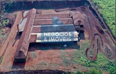 Imagem: O depósito possui 8.500m² de Área e está localizado em