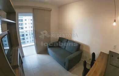 Imagem: O apartamento possui 1 Dormitório, 1 Banheiro, 1 Vaga na garagem