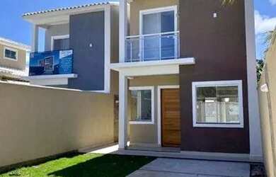 Imagem: A casa possui 3 Dormitórios, 3 Banheiros, 2 Vagas na garagem